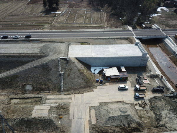 上沼道戸野目川橋軽量盛土工事 写真