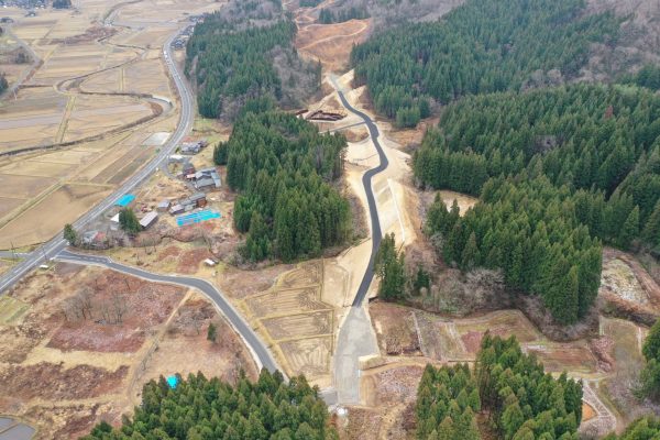 朝日温海道路　大須戸地区道路その1工事 写真