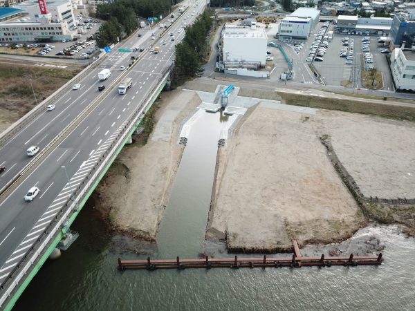 山田雨水ポンプ場樋管新設受託工事 写真