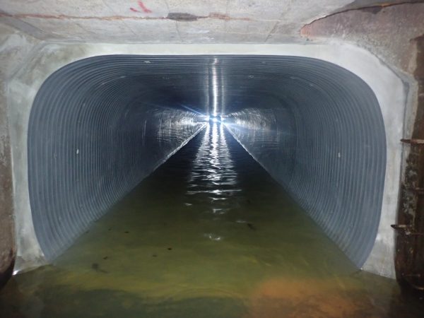 木戸排水区木戸雨水幹線394管更生工事 写真