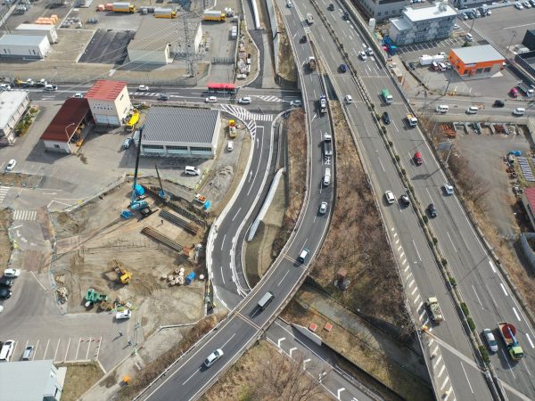 紫竹山道路　栗ノ木高架橋下部（下り･Ｐ１１－１２）工事 写真