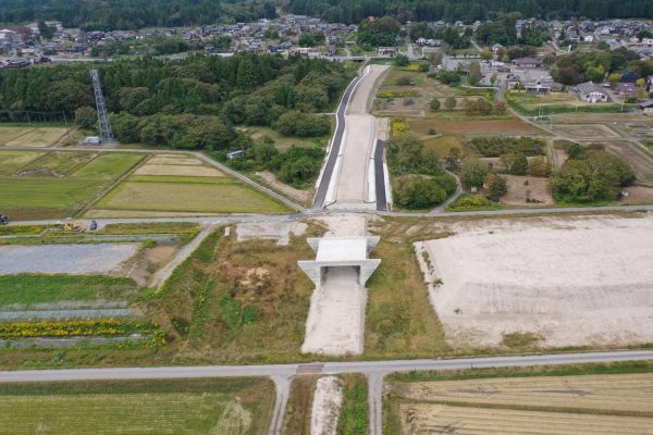 朝日温海道路　猿沢地区道路その４工事 写真