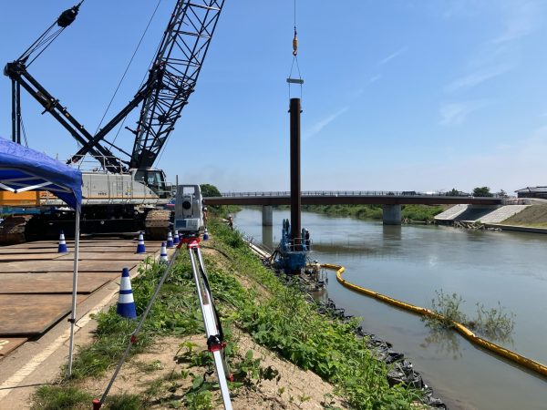 中ノ口川広域河川一級（大規模特定）左岸鋼管矢板護岸その2工事 写真