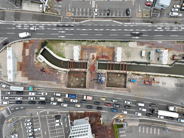 栗ノ木道路　栗ノ木高架橋下部（上り・Ｐ２８－２９）工事 写真