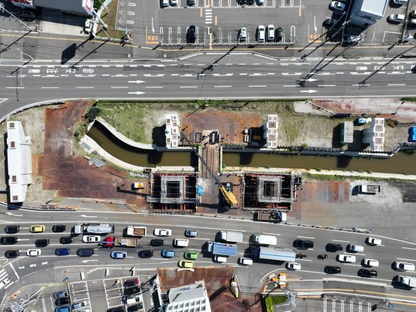 栗ノ木道路　栗ノ木高架橋下部（上り・Ｐ２８－２９）工事 写真