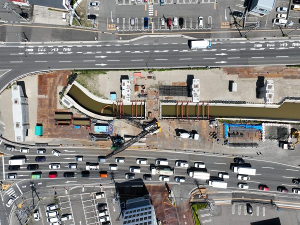 栗ノ木道路　栗ノ木高架橋下部（上り・Ｐ２８－２９）工事 写真