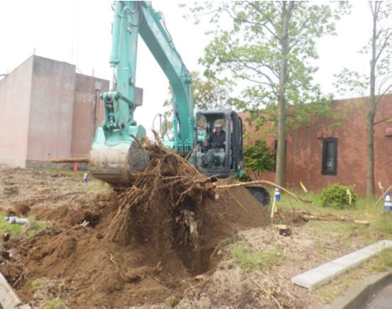 新潟処理場　分水槽撤去工事 写真