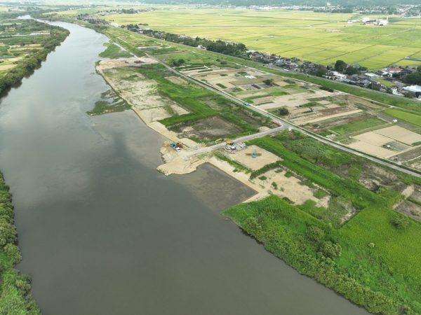 横場新田地区河道掘削その１２外工事 写真