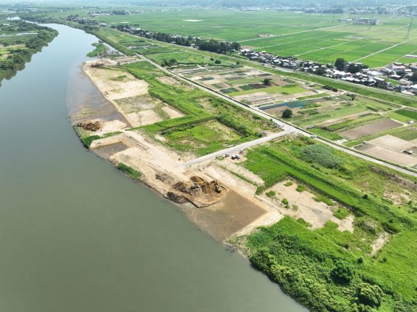横場新田地区河道掘削その１２外工事 写真