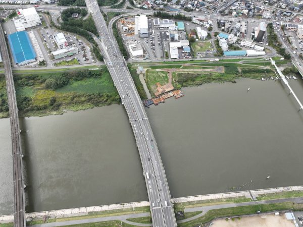R7・8新潟大橋既設構造物撤去工事 写真