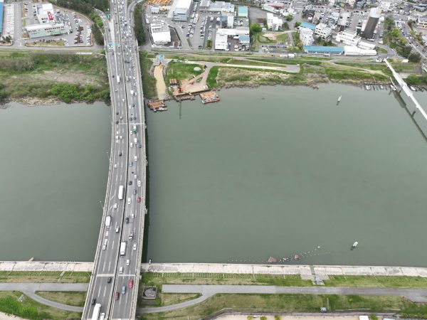 Ｒ７・８新潟大橋既設構造物撤去工事 写真