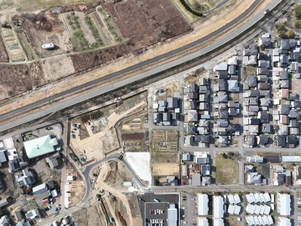 小須戸橋右岸取付道路その１工事 写真