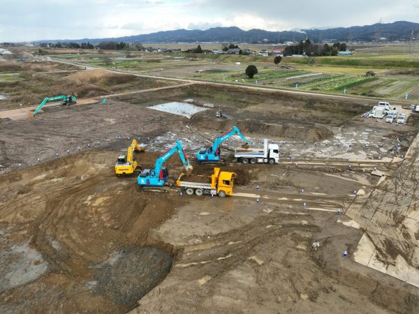 横場新田地区河道掘削その１４工事 写真