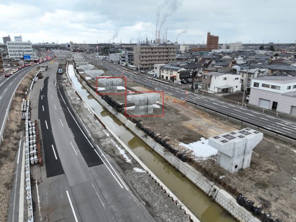 栗ノ木道路　栗ノ木高架橋下部（下り･Ｐ21-22）工事 写真
