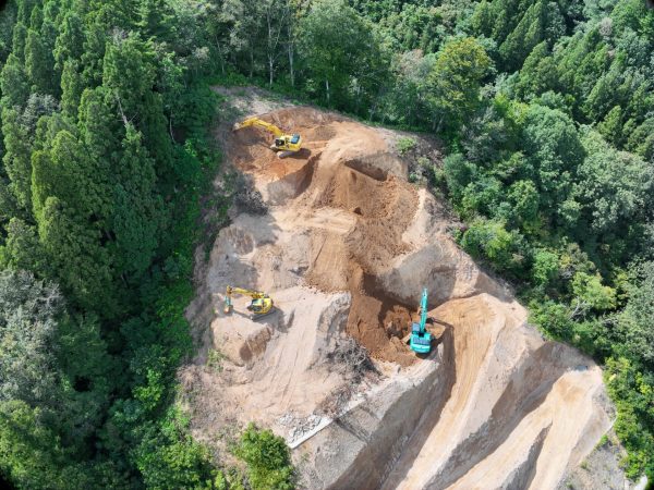 朝日温海道路 大須戸地区道路その15工事 写真