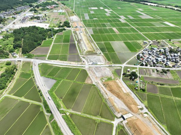 Ｒ７ー９朝日温海道路　猿沢地区道路その１０工事 写真